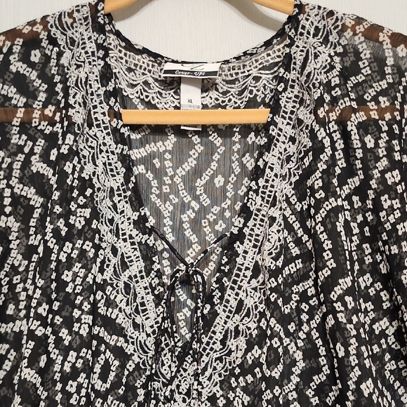 CZ Cover-Ups Black and White Cover Up - Picture 5 of 7